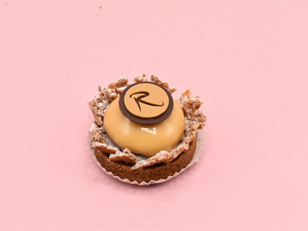 Pecan Caramelmousse gebakje